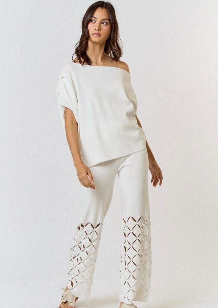 Cut Out Detail Sweater Pants in Off-White