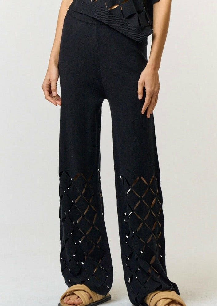 Cut Out Detail Sweater Pants in Black