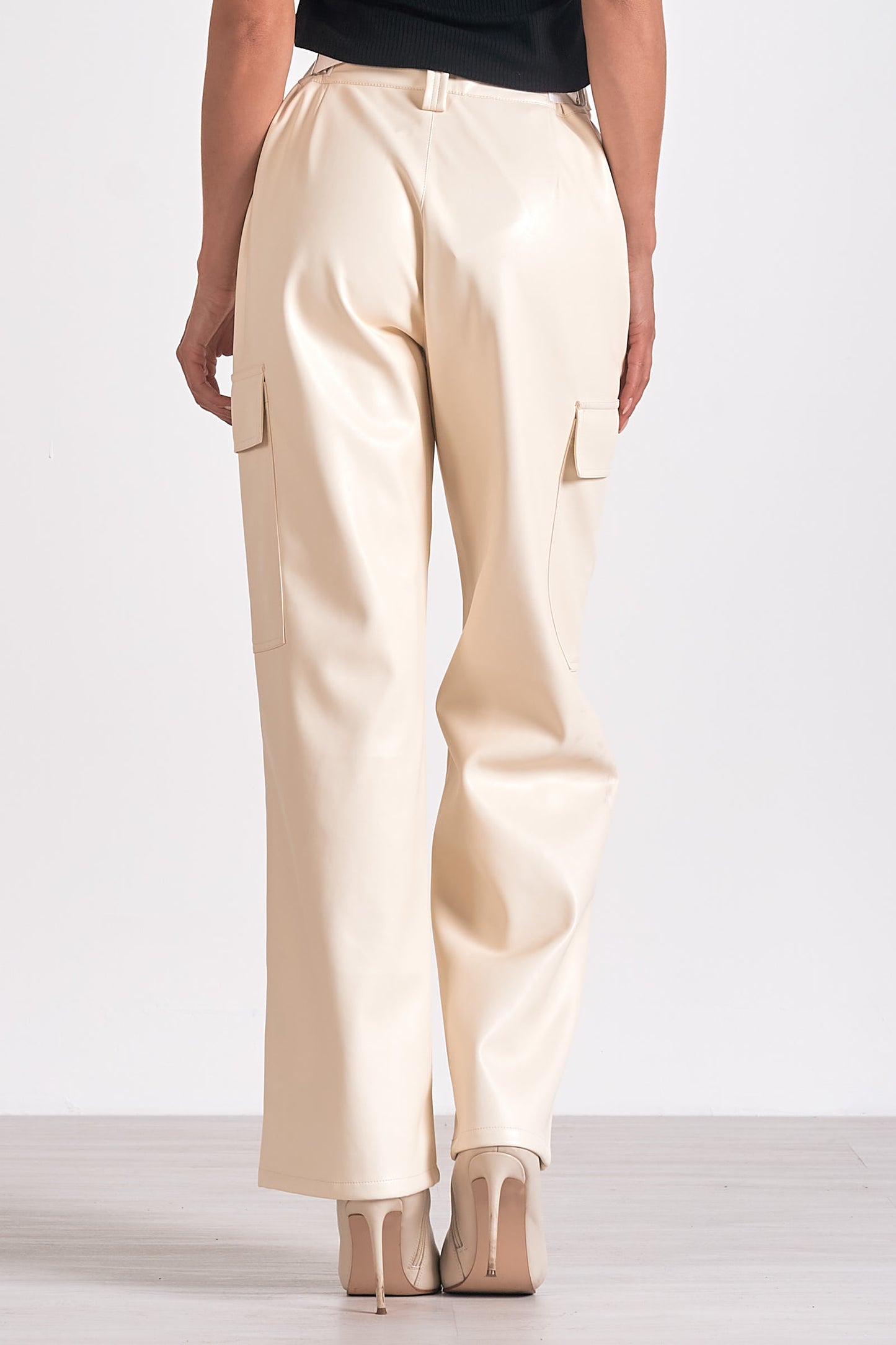 Mantio Pants in Stone