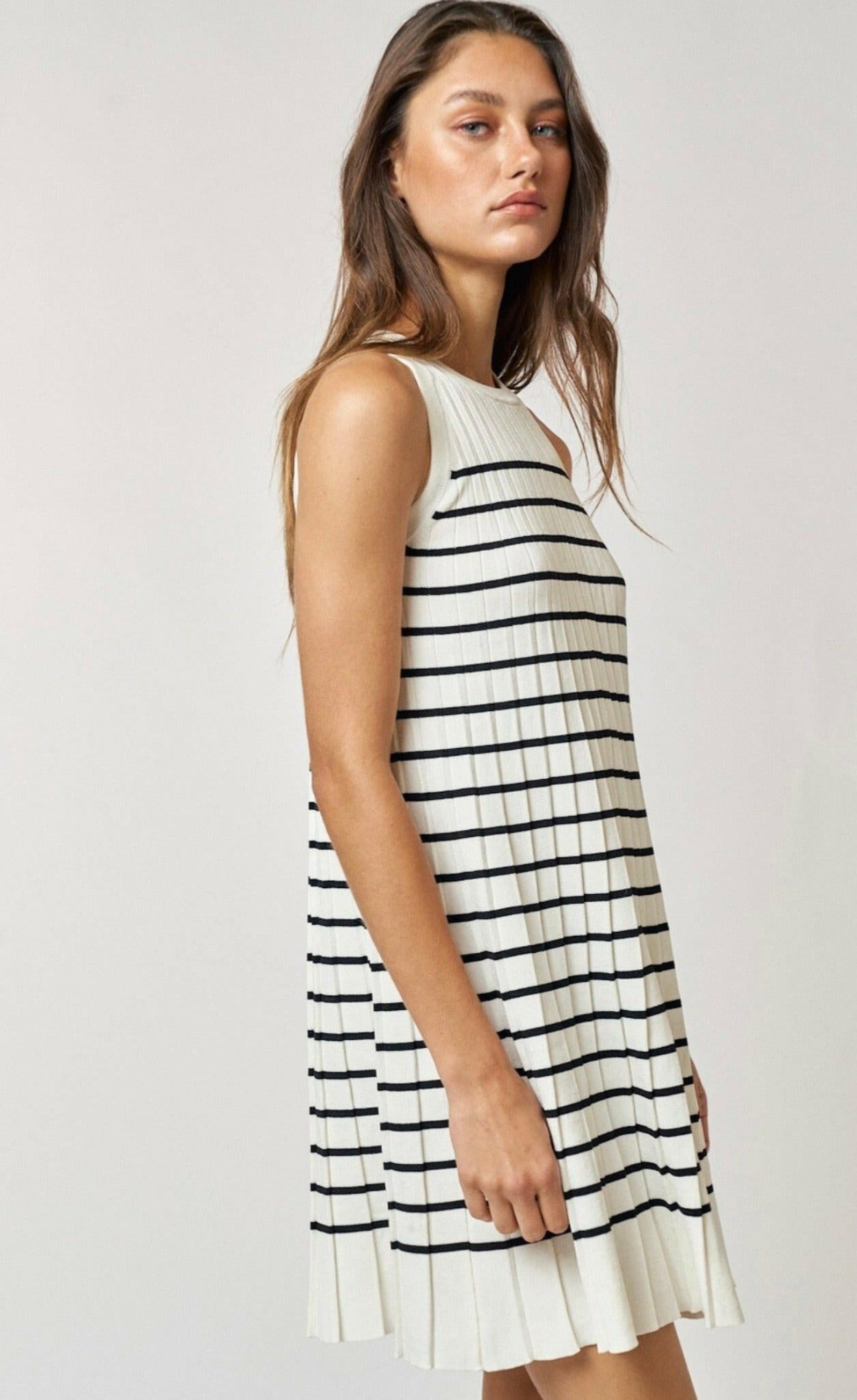 Striped Pleated Sleeveless Sweater Mini Dress in White