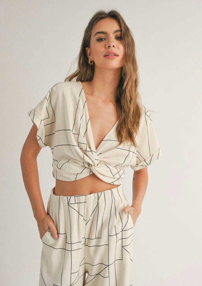 Grid Pattern Knot Front Top