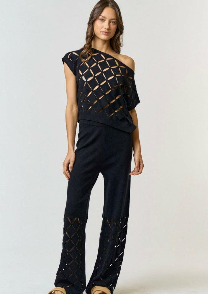 Cut Out Detail Sweater Pants in Black