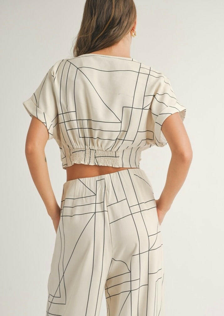 Grid Pattern Knot Front Top