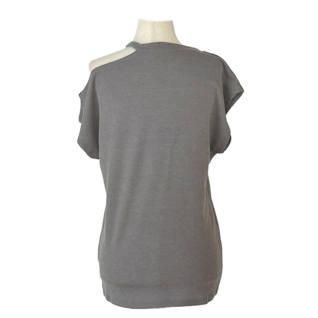 Basic Essentials Cutout Ribbed Short-Sleeved Top in Cloud Grey